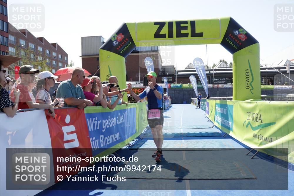 09.08.2026 - GEWOBA Citytriathlon Bremen Yannick Fuchs http://msf.ph/oto/9942174 09.08.2026 14:10:46 Ziel 1011, 1011, 1147 meine-sportfotos.de