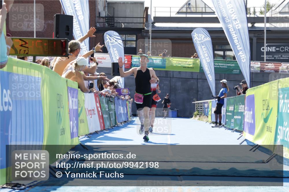 09.08.2026 - GEWOBA Citytriathlon Bremen Yannick Fuchs http://msf.ph/oto/9942198 09.08.2026 14:11:34 Ziel 914, 1008, 1008 meine-sportfotos.de