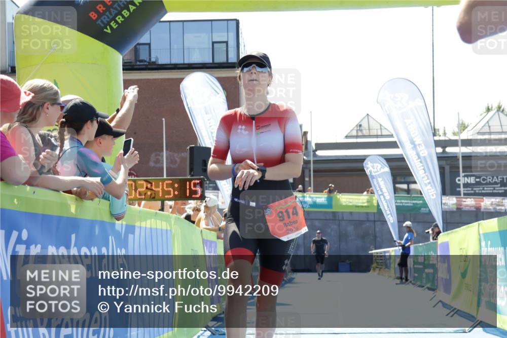 09.08.2026 - GEWOBA Citytriathlon Bremen Yannick Fuchs http://msf.ph/oto/9942209 09.08.2026 14:11:38 Ziel 914, 1008, 1008 meine-sportfotos.de