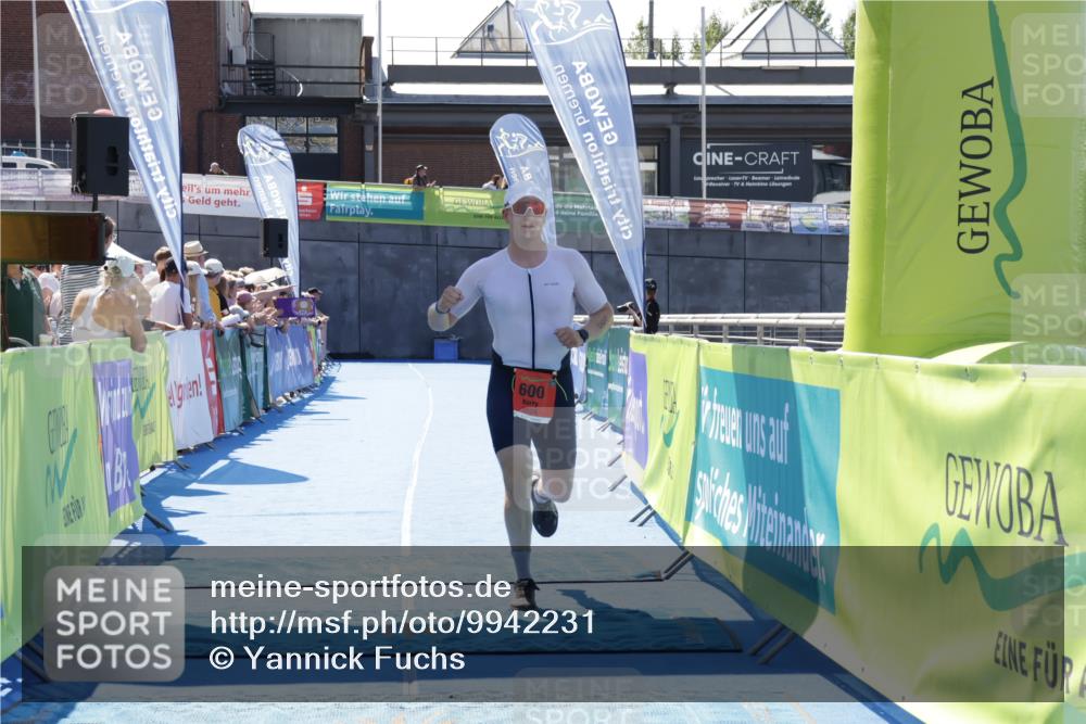 09.08.2026 - GEWOBA Citytriathlon Bremen Yannick Fuchs http://msf.ph/oto/9942231 09.08.2026 14:12:03 Ziel 600 meine-sportfotos.de
