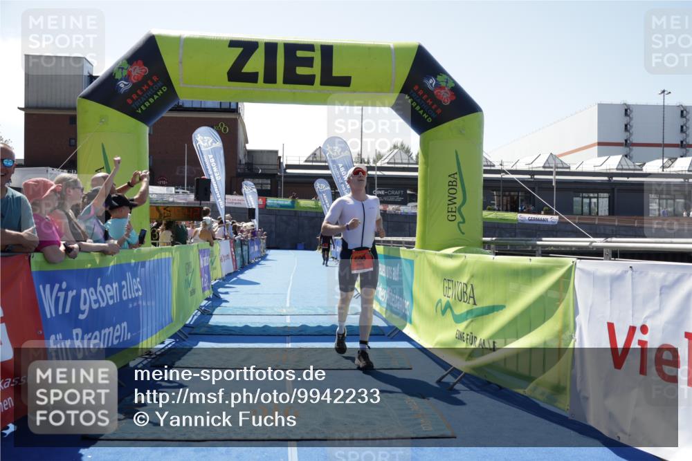 09.08.2026 - GEWOBA Citytriathlon Bremen Yannick Fuchs http://msf.ph/oto/9942233 09.08.2026 14:12:04 Ziel 600 meine-sportfotos.de