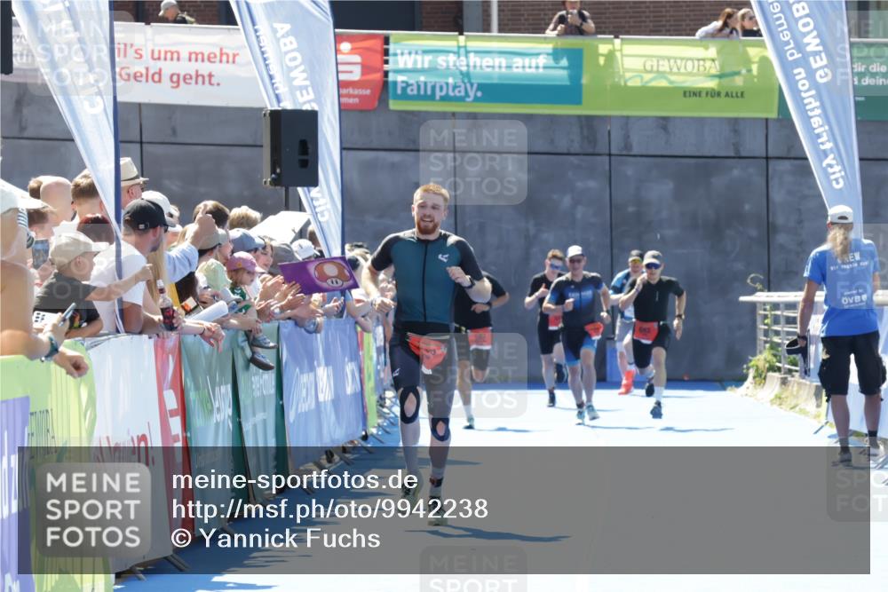 09.08.2026 - GEWOBA Citytriathlon Bremen Yannick Fuchs http://msf.ph/oto/9942238 09.08.2026 14:12:21 Ziel 545, 642 meine-sportfotos.de