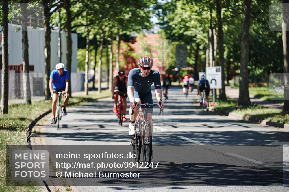 09.08.2026 - GEWOBA Citytriathlon Bremen Michael Burmester http://msf.ph/oto/9942247 09.08.2026 14:25:42 Radfahren 140, 184, 445, 464 meine-sportfotos.de