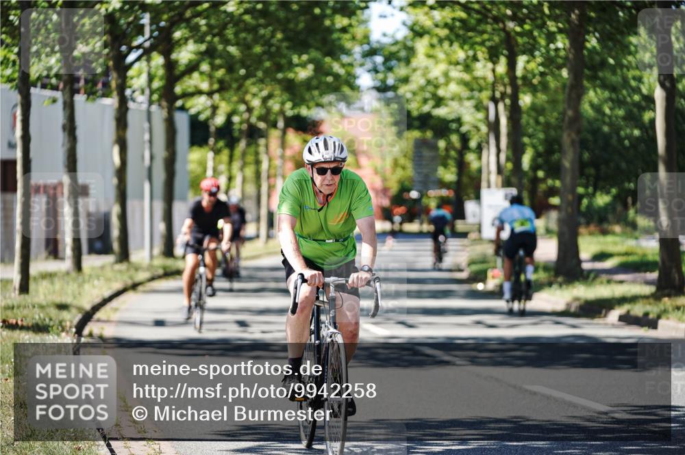 09.08.2026 - GEWOBA Citytriathlon Bremen Michael Burmester http://msf.ph/oto/9942258 09.08.2026 14:25:50 Radfahren 78, 140, 184, 185, 189, 387, 445, 464 meine-sportfotos.de