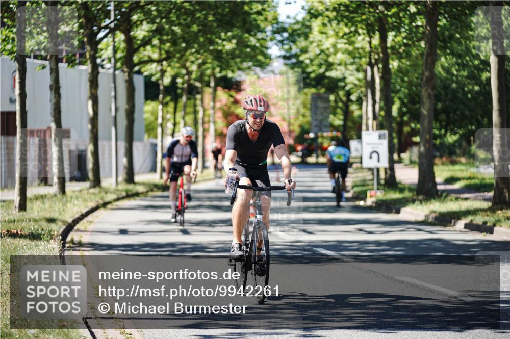 09.08.2026 - GEWOBA Citytriathlon Bremen Michael Burmester http://msf.ph/oto/9942261 09.08.2026 14:25:51 Radfahren 78, 140, 184, 185, 189, 387, 445, 464 meine-sportfotos.de
