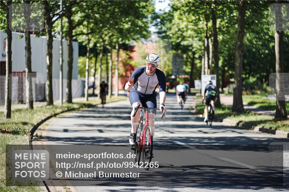09.08.2026 - GEWOBA Citytriathlon Bremen Michael Burmester http://msf.ph/oto/9942265 09.08.2026 14:25:53 Radfahren 78, 140, 184, 185, 189, 387, 445, 464, 474 meine-sportfotos.de