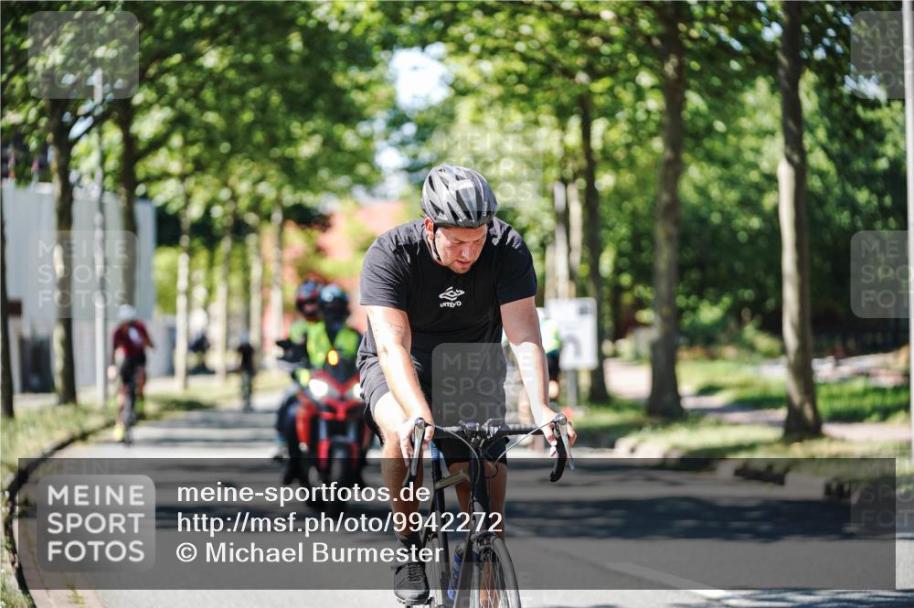 09.08.2026 - GEWOBA Citytriathlon Bremen Michael Burmester http://msf.ph/oto/9942272 09.08.2026 14:26:00 Radfahren 78, 185, 189, 387, 392, 406, 474, 476 meine-sportfotos.de