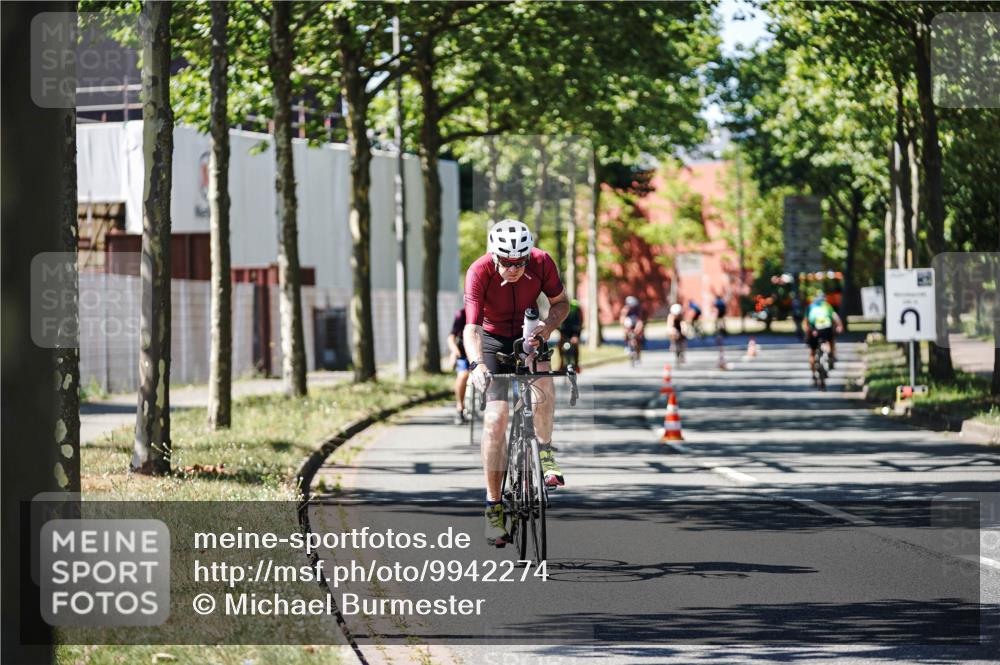 09.08.2026 - GEWOBA Citytriathlon Bremen Michael Burmester http://msf.ph/oto/9942274 09.08.2026 14:26:03 Radfahren 78, 185, 189, 387, 392, 406, 474, 476, 506 meine-sportfotos.de