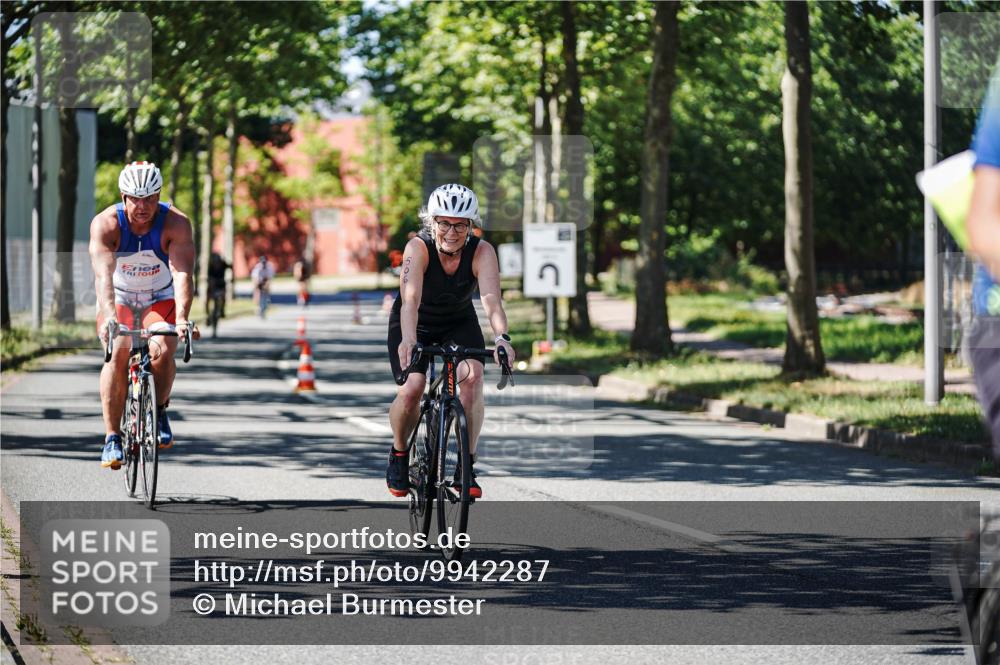 09.08.2026 - GEWOBA Citytriathlon Bremen Michael Burmester http://msf.ph/oto/9942287 09.08.2026 14:26:11 Radfahren 366, 392, 406, 459, 474, 476, 506 meine-sportfotos.de