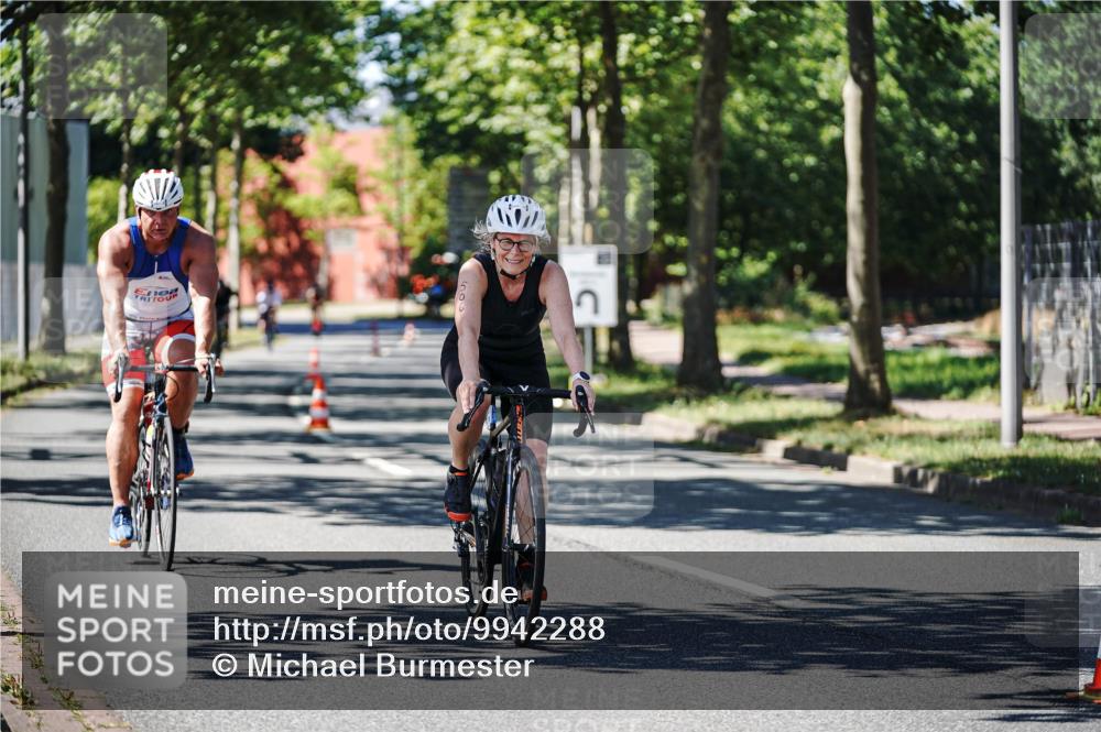 09.08.2026 - GEWOBA Citytriathlon Bremen Michael Burmester http://msf.ph/oto/9942288 09.08.2026 14:26:11 Radfahren 366, 392, 406, 459, 474, 476, 506 meine-sportfotos.de