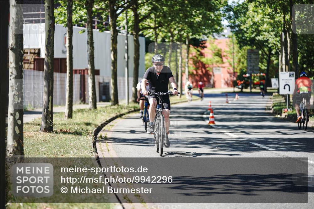 09.08.2026 - GEWOBA Citytriathlon Bremen Michael Burmester http://msf.ph/oto/9942296 09.08.2026 14:26:18 Radfahren 32, 51, 176, 366, 392, 459, 497, 506 meine-sportfotos.de