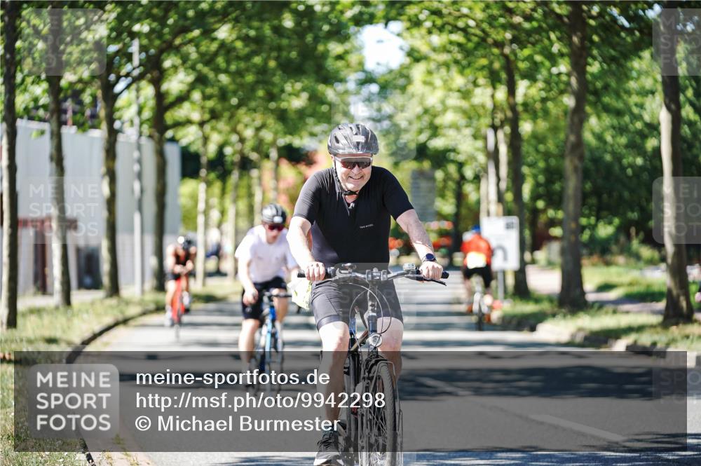 09.08.2026 - GEWOBA Citytriathlon Bremen Michael Burmester http://msf.ph/oto/9942298 09.08.2026 14:26:19 Radfahren 32, 51, 176, 366, 392, 459, 497, 506 meine-sportfotos.de