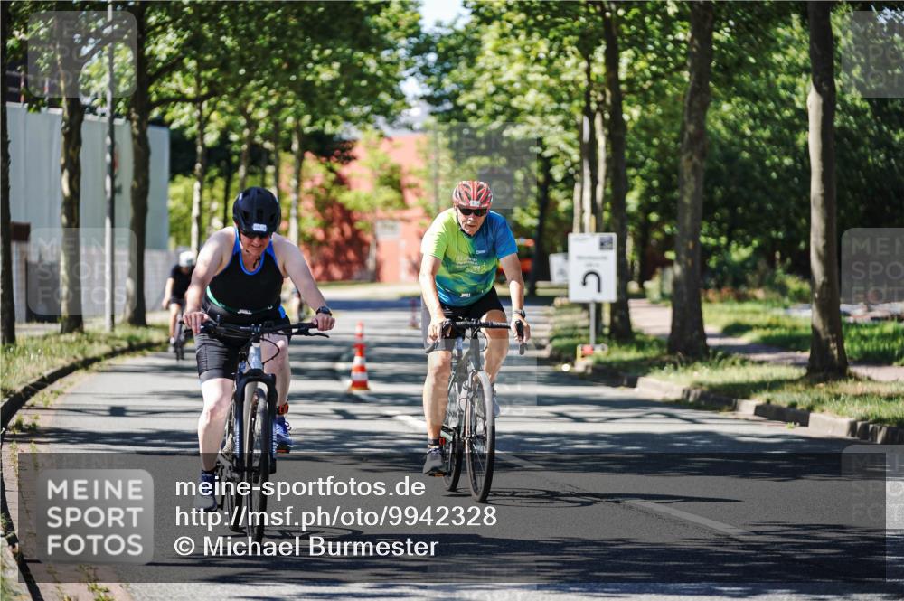 09.08.2026 - GEWOBA Citytriathlon Bremen Michael Burmester http://msf.ph/oto/9942328 09.08.2026 14:26:49 Radfahren 15, 170, 178, 475, 484, 504 meine-sportfotos.de