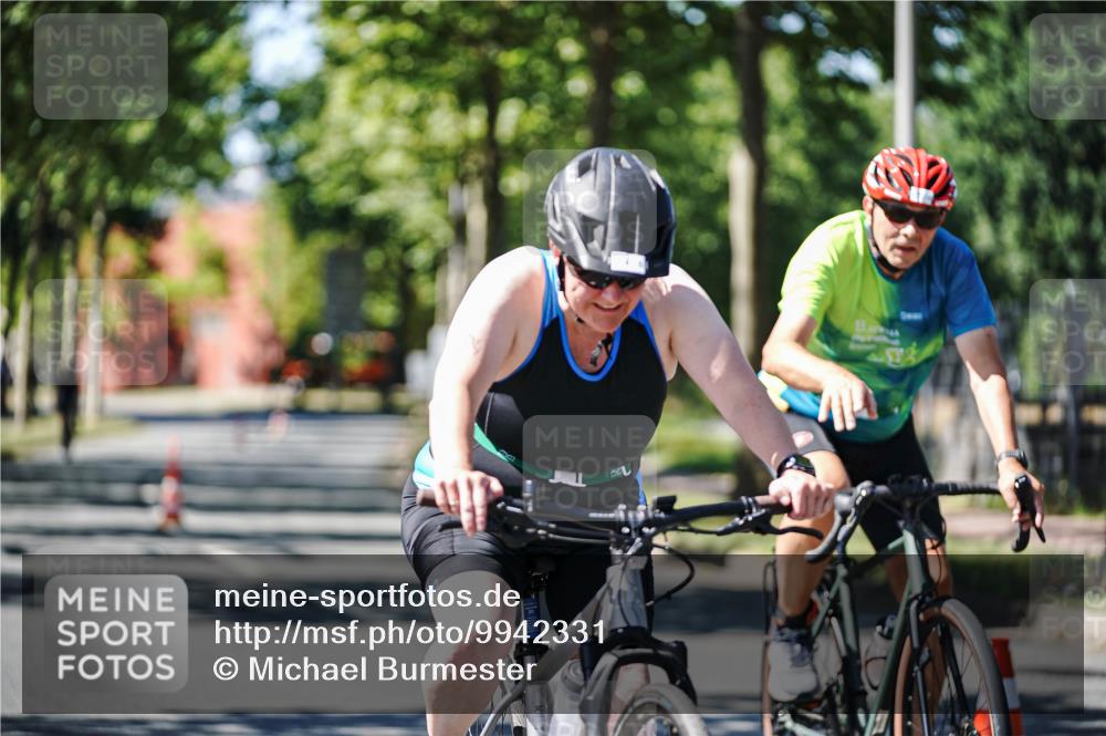 09.08.2026 - GEWOBA Citytriathlon Bremen Michael Burmester http://msf.ph/oto/9942331 09.08.2026 14:26:50 Radfahren 15, 170, 475, 484, 504 meine-sportfotos.de