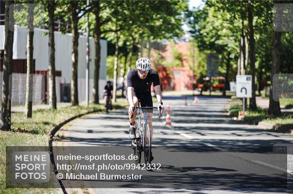 09.08.2026 - GEWOBA Citytriathlon Bremen Michael Burmester http://msf.ph/oto/9942332 09.08.2026 14:26:52 Radfahren 170, 475, 484, 504 meine-sportfotos.de
