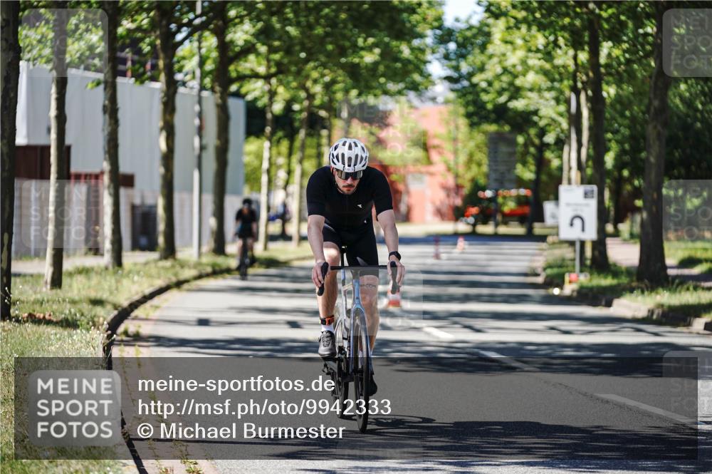 09.08.2026 - GEWOBA Citytriathlon Bremen Michael Burmester http://msf.ph/oto/9942333 09.08.2026 14:26:52 Radfahren 170, 475, 484, 504 meine-sportfotos.de