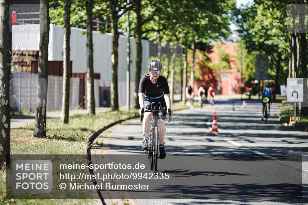 09.08.2026 - GEWOBA Citytriathlon Bremen Michael Burmester http://msf.ph/oto/9942335 09.08.2026 14:26:57 Radfahren 59, 156, 170, 427, 475, 484, 504 meine-sportfotos.de
