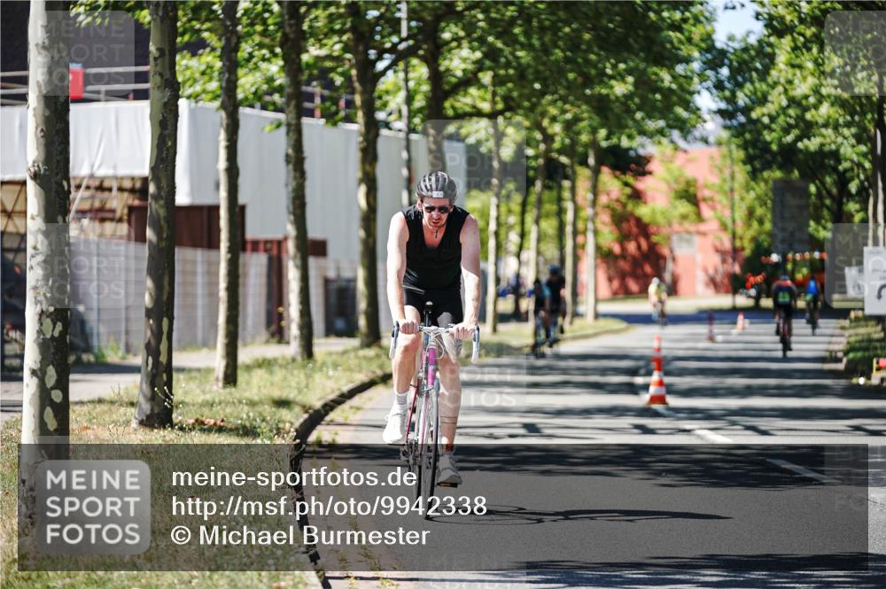 09.08.2026 - GEWOBA Citytriathlon Bremen Michael Burmester http://msf.ph/oto/9942338 09.08.2026 14:27:03 Radfahren 1, 59, 156, 170, 427, 447, 461, 484 meine-sportfotos.de