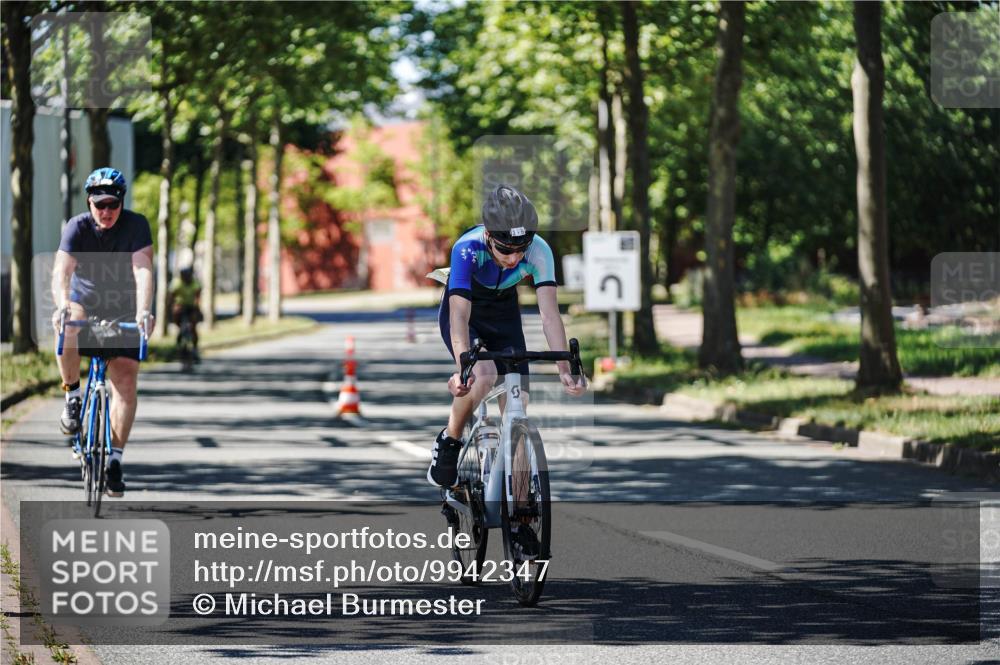 09.08.2026 - GEWOBA Citytriathlon Bremen Michael Burmester http://msf.ph/oto/9942347 09.08.2026 14:27:08 Radfahren 1, 59, 156, 427, 447, 461 meine-sportfotos.de