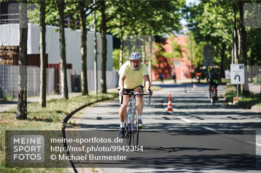 09.08.2026 - GEWOBA Citytriathlon Bremen Michael Burmester http://msf.ph/oto/9942354 09.08.2026 14:27:13 Radfahren 1, 59, 156, 427, 447, 461 meine-sportfotos.de
