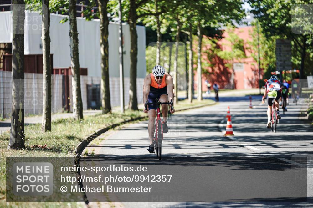 09.08.2026 - GEWOBA Citytriathlon Bremen Michael Burmester http://msf.ph/oto/9942357 09.08.2026 14:27:40 Radfahren 81, 446 meine-sportfotos.de