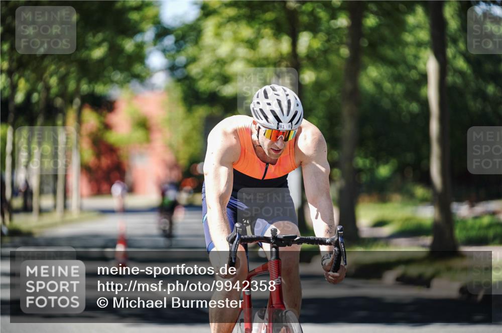 09.08.2026 - GEWOBA Citytriathlon Bremen Michael Burmester http://msf.ph/oto/9942358 09.08.2026 14:27:41 Radfahren 81, 446 meine-sportfotos.de