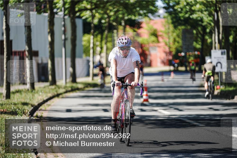 09.08.2026 - GEWOBA Citytriathlon Bremen Michael Burmester http://msf.ph/oto/9942362 09.08.2026 14:27:52 Radfahren 81, 177, 251, 443, 446 meine-sportfotos.de