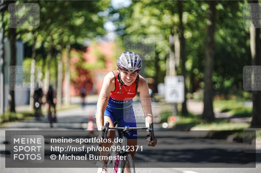 09.08.2026 - GEWOBA Citytriathlon Bremen Michael Burmester http://msf.ph/oto/9942371 09.08.2026 14:28:00 Radfahren 67, 177, 251, 331, 443, 444 meine-sportfotos.de