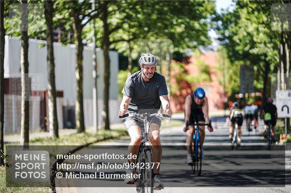 09.08.2026 - GEWOBA Citytriathlon Bremen Michael Burmester http://msf.ph/oto/9942377 09.08.2026 14:28:06 Radfahren 67, 72, 177, 331, 444 meine-sportfotos.de