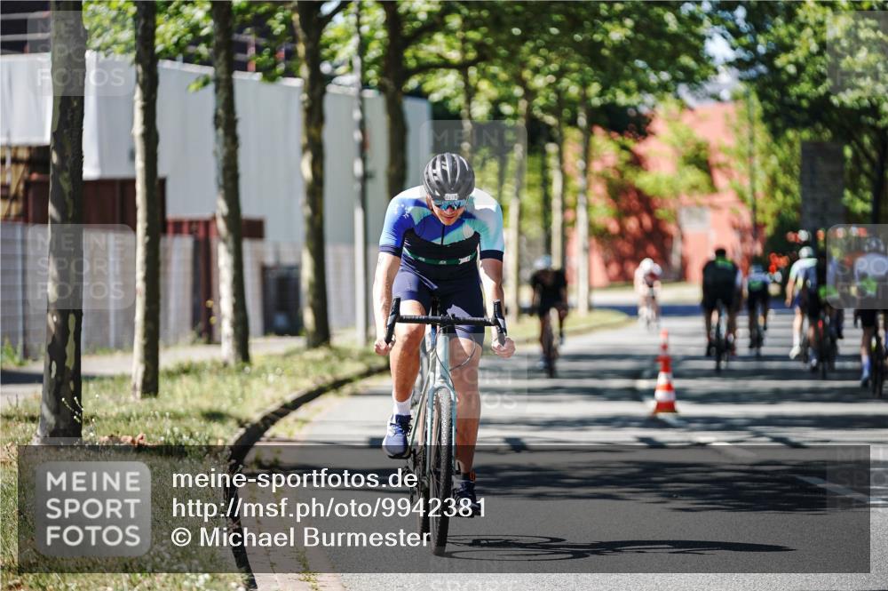 09.08.2026 - GEWOBA Citytriathlon Bremen Michael Burmester http://msf.ph/oto/9942381 09.08.2026 14:28:15 Radfahren 41, 67, 72, 85, 100, 113, 119 meine-sportfotos.de
