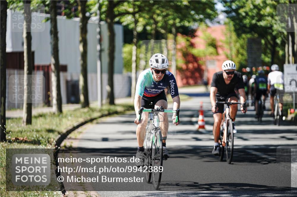 09.08.2026 - GEWOBA Citytriathlon Bremen Michael Burmester http://msf.ph/oto/9942389 09.08.2026 14:28:18 Radfahren 41, 72, 85, 100, 113, 119, 168 meine-sportfotos.de