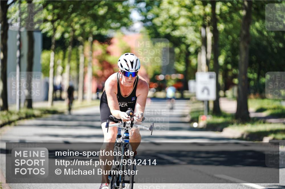 09.08.2026 - GEWOBA Citytriathlon Bremen Michael Burmester http://msf.ph/oto/9942414 09.08.2026 14:28:46 Radfahren 11, 50, 109, 124, 155, 350 meine-sportfotos.de