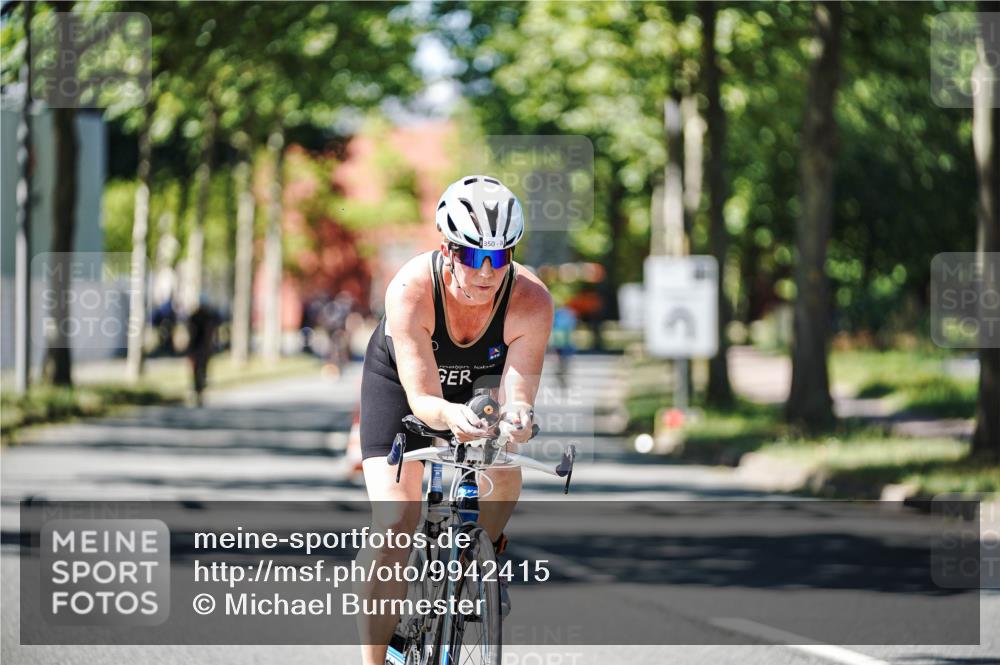 09.08.2026 - GEWOBA Citytriathlon Bremen Michael Burmester http://msf.ph/oto/9942415 09.08.2026 14:28:46 Radfahren 11, 50, 109, 124, 155, 350 meine-sportfotos.de