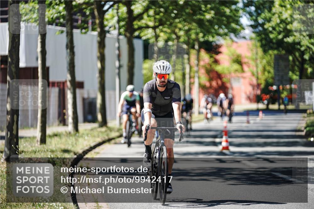 09.08.2026 - GEWOBA Citytriathlon Bremen Michael Burmester http://msf.ph/oto/9942417 09.08.2026 14:28:52 Radfahren 13, 33, 46, 50, 68, 71, 84, 97, 109, 114, 124, 129, 150, 350, 498 meine-sportfotos.de