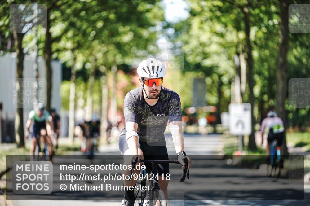 09.08.2026 - GEWOBA Citytriathlon Bremen Michael Burmester http://msf.ph/oto/9942418 09.08.2026 14:28:52 Radfahren 13, 33, 46, 50, 68, 71, 84, 97, 109, 114, 124, 129, 150, 350, 498 meine-sportfotos.de