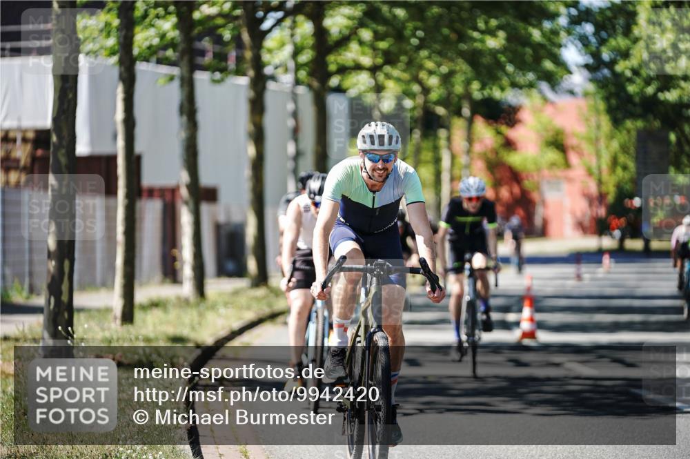 09.08.2026 - GEWOBA Citytriathlon Bremen Michael Burmester http://msf.ph/oto/9942420 09.08.2026 14:28:54 Radfahren 13, 33, 46, 50, 68, 71, 84, 97, 109, 114, 117, 124, 129, 150, 162, 350, 498 meine-sportfotos.de
