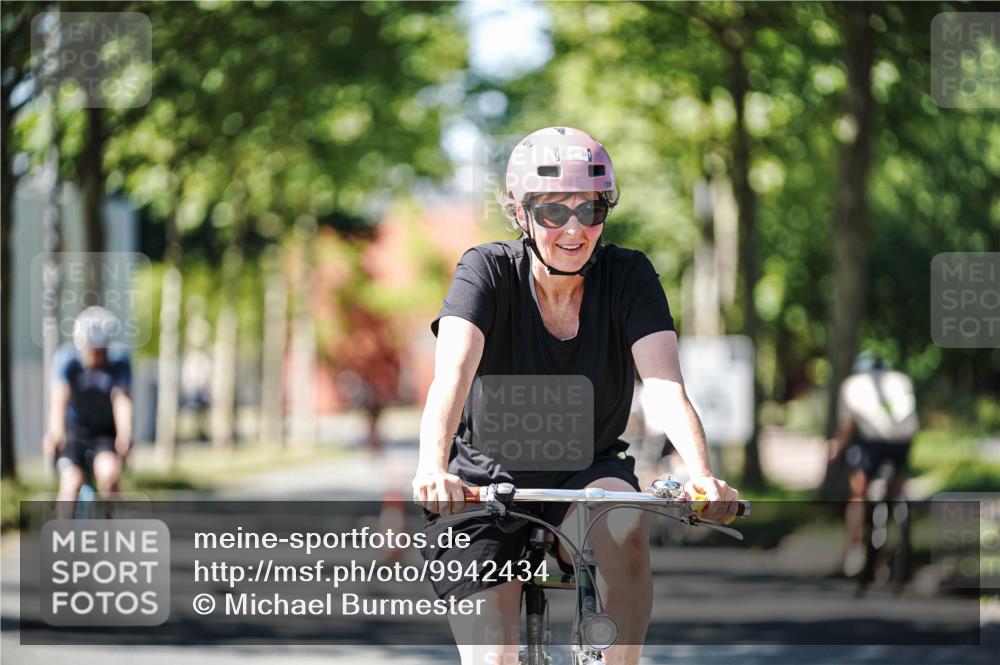 09.08.2026 - GEWOBA Citytriathlon Bremen Michael Burmester http://msf.ph/oto/9942434 09.08.2026 14:29:01 Radfahren 13, 33, 46, 68, 71, 84, 97, 114, 117, 124, 129, 150, 154, 162, 498 meine-sportfotos.de