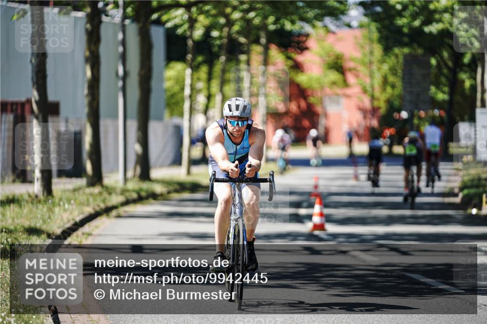 09.08.2026 - GEWOBA Citytriathlon Bremen Michael Burmester http://msf.ph/oto/9942445 09.08.2026 14:29:27 Radfahren 35, 490 meine-sportfotos.de