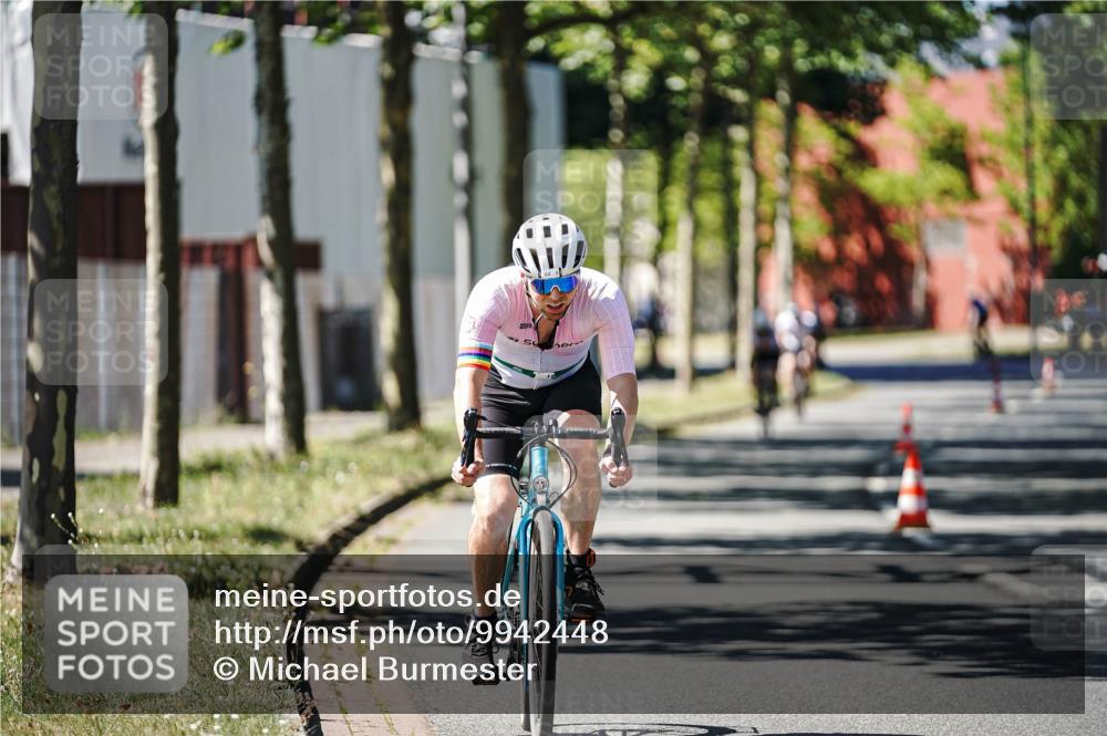 09.08.2026 - GEWOBA Citytriathlon Bremen Michael Burmester http://msf.ph/oto/9942448 09.08.2026 14:29:35 Radfahren 35, 123, 143, 144, 294 meine-sportfotos.de
