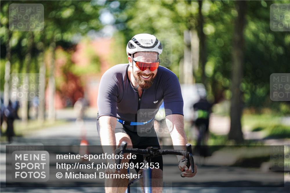 09.08.2026 - GEWOBA Citytriathlon Bremen Michael Burmester http://msf.ph/oto/9942453 09.08.2026 14:29:38 Radfahren 35, 123, 143, 144, 294 meine-sportfotos.de