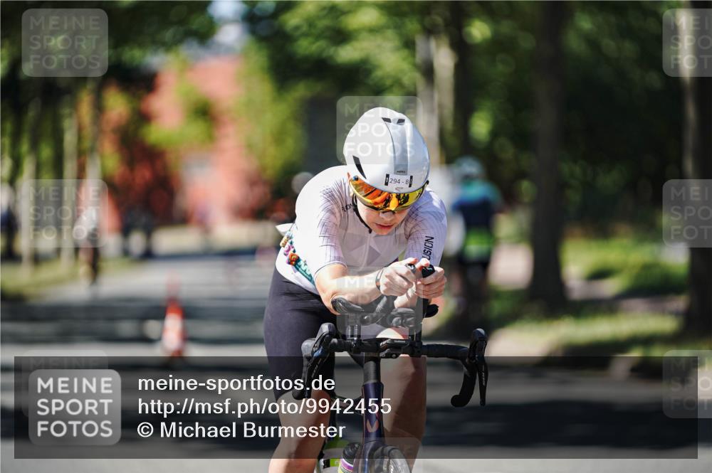 09.08.2026 - GEWOBA Citytriathlon Bremen Michael Burmester http://msf.ph/oto/9942455 09.08.2026 14:29:41 Radfahren 123, 143, 144, 164, 294, 418 meine-sportfotos.de