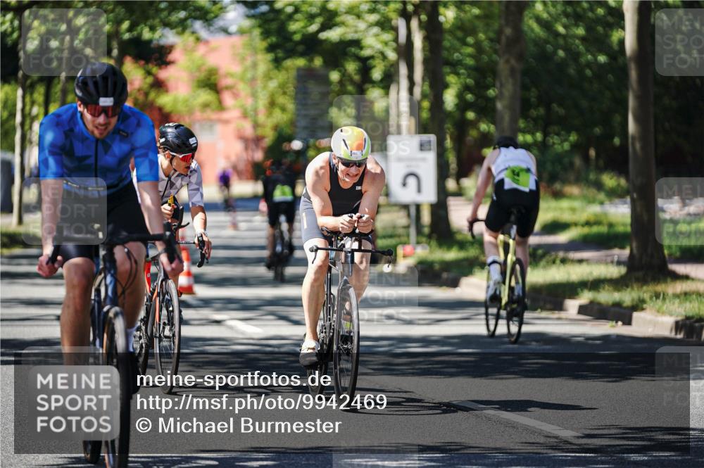 09.08.2026 - GEWOBA Citytriathlon Bremen Michael Burmester http://msf.ph/oto/9942469 09.08.2026 14:30:06 Radfahren 137, 279, 304, 401, 407, 469, 512 meine-sportfotos.de