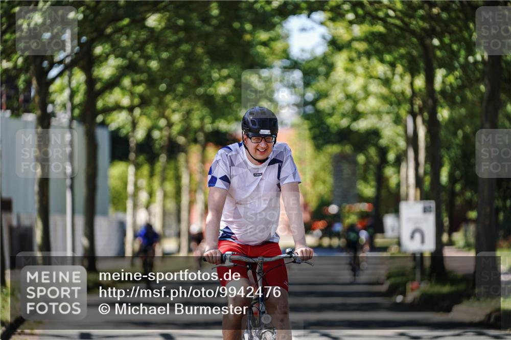 09.08.2026 - GEWOBA Citytriathlon Bremen Michael Burmester http://msf.ph/oto/9942476 09.08.2026 14:30:17 Radfahren 26, 137, 139, 169, 279, 304, 401, 407 meine-sportfotos.de