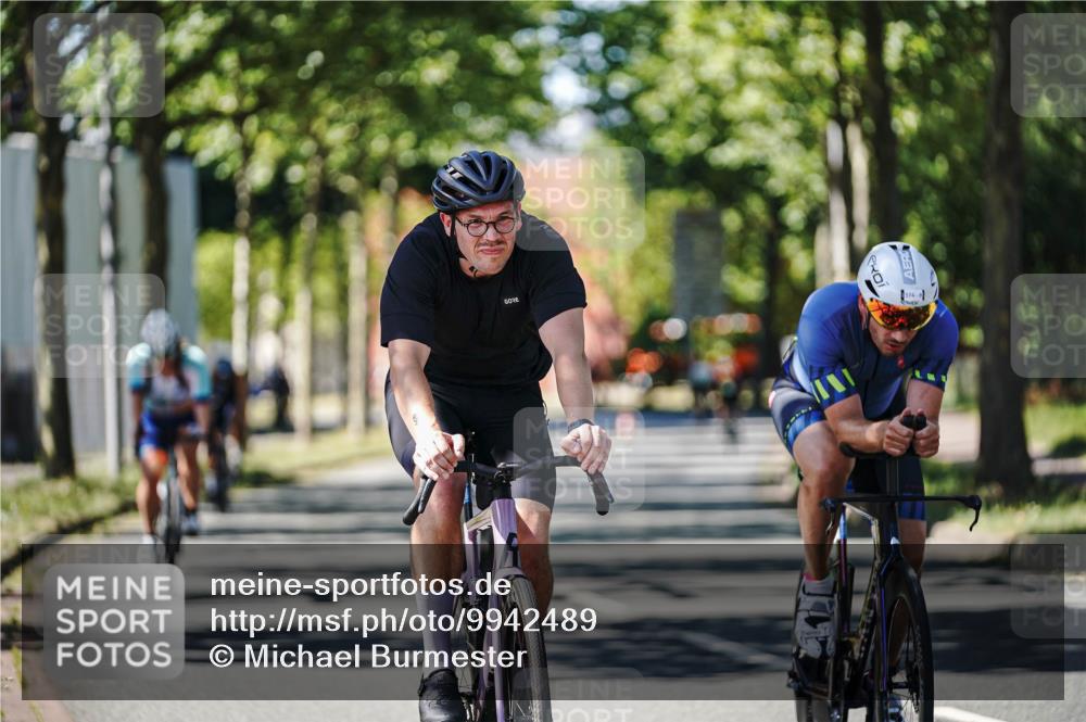 09.08.2026 - GEWOBA Citytriathlon Bremen Michael Burmester http://msf.ph/oto/9942489 09.08.2026 14:30:28 Radfahren 26, 27, 79, 118, 159, 169, 270, 374, 433 meine-sportfotos.de