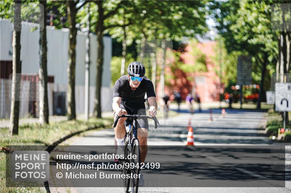09.08.2026 - GEWOBA Citytriathlon Bremen Michael Burmester http://msf.ph/oto/9942499 09.08.2026 14:30:35 Radfahren 27, 36, 79, 118, 128, 159, 186, 270, 374, 433 meine-sportfotos.de