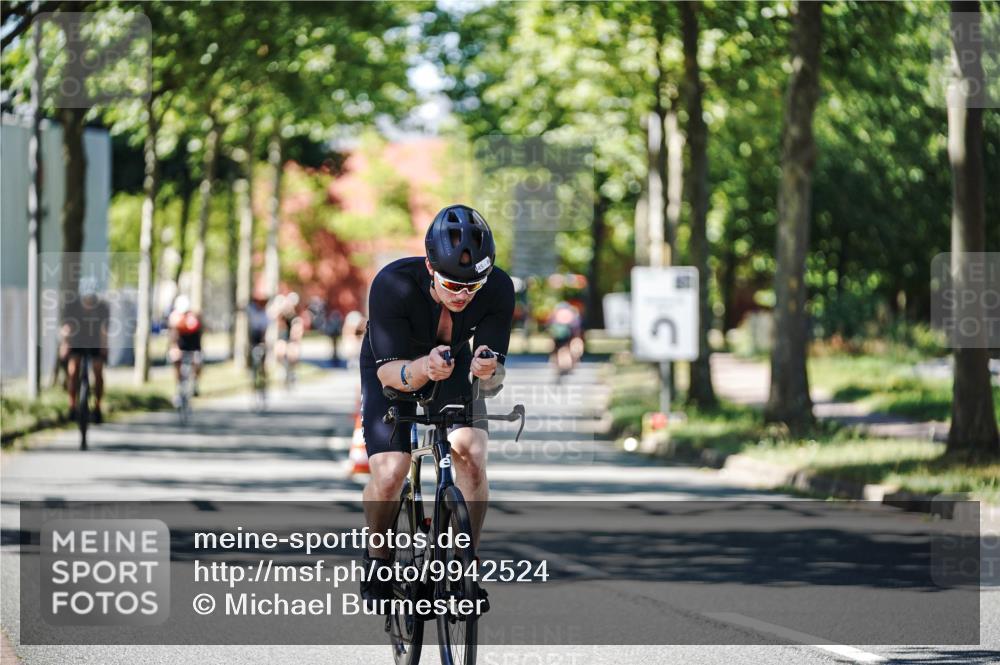09.08.2026 - GEWOBA Citytriathlon Bremen Michael Burmester http://msf.ph/oto/9942524 09.08.2026 14:30:50 Radfahren 36, 45, 54, 60, 73, 91, 92, 105, 125, 128, 135, 186, 200 meine-sportfotos.de