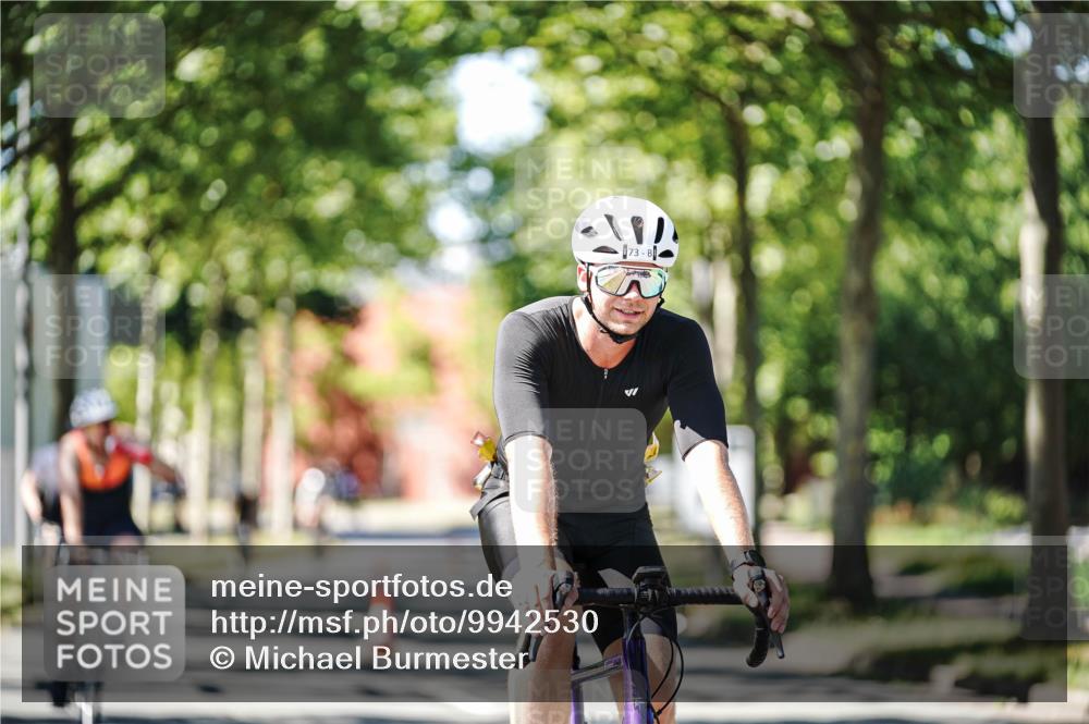 09.08.2026 - GEWOBA Citytriathlon Bremen Michael Burmester http://msf.ph/oto/9942530 09.08.2026 14:30:55 Radfahren 45, 54, 60, 73, 91, 92, 98, 105, 125, 135, 200, 353 meine-sportfotos.de