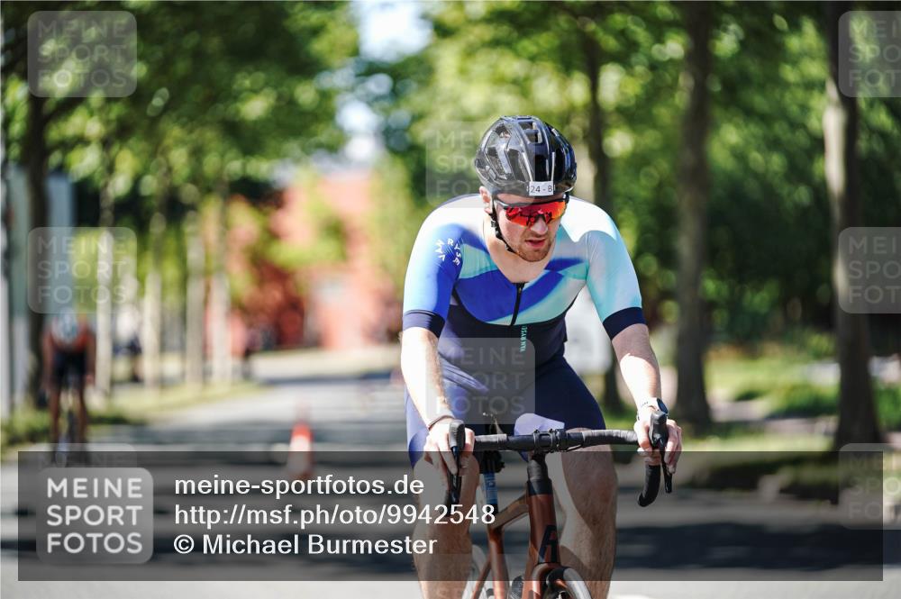 09.08.2026 - GEWOBA Citytriathlon Bremen Michael Burmester http://msf.ph/oto/9942548 09.08.2026 14:31:26 Radfahren 24, 52, 295 meine-sportfotos.de