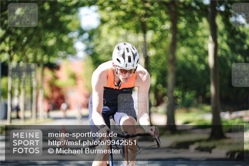 09.08.2026 - GEWOBA Citytriathlon Bremen Michael Burmester http://msf.ph/oto/9942551 09.08.2026 14:31:29 Radfahren 24, 52, 295 meine-sportfotos.de