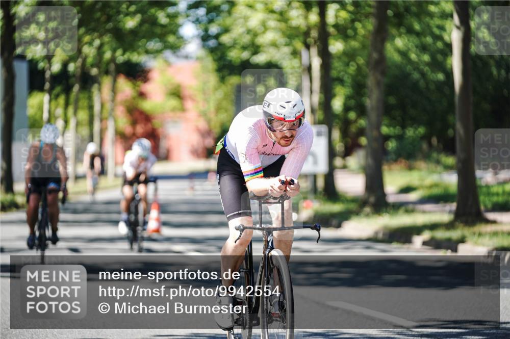 09.08.2026 - GEWOBA Citytriathlon Bremen Michael Burmester http://msf.ph/oto/9942554 09.08.2026 14:31:38 Radfahren 3, 24, 52, 70, 346 meine-sportfotos.de